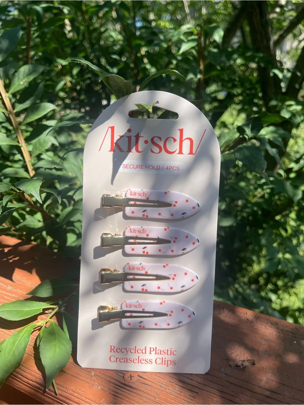 Kitsch Pink Detangling Brush & Hair Care Set with Floral Clips